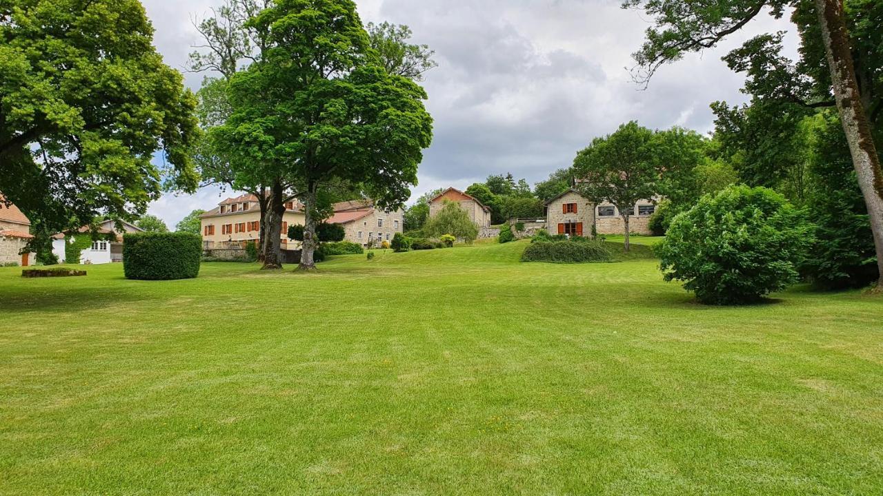 Saint-Victor-Montvianeix Domaine De Montvianeix B&B 외부 사진